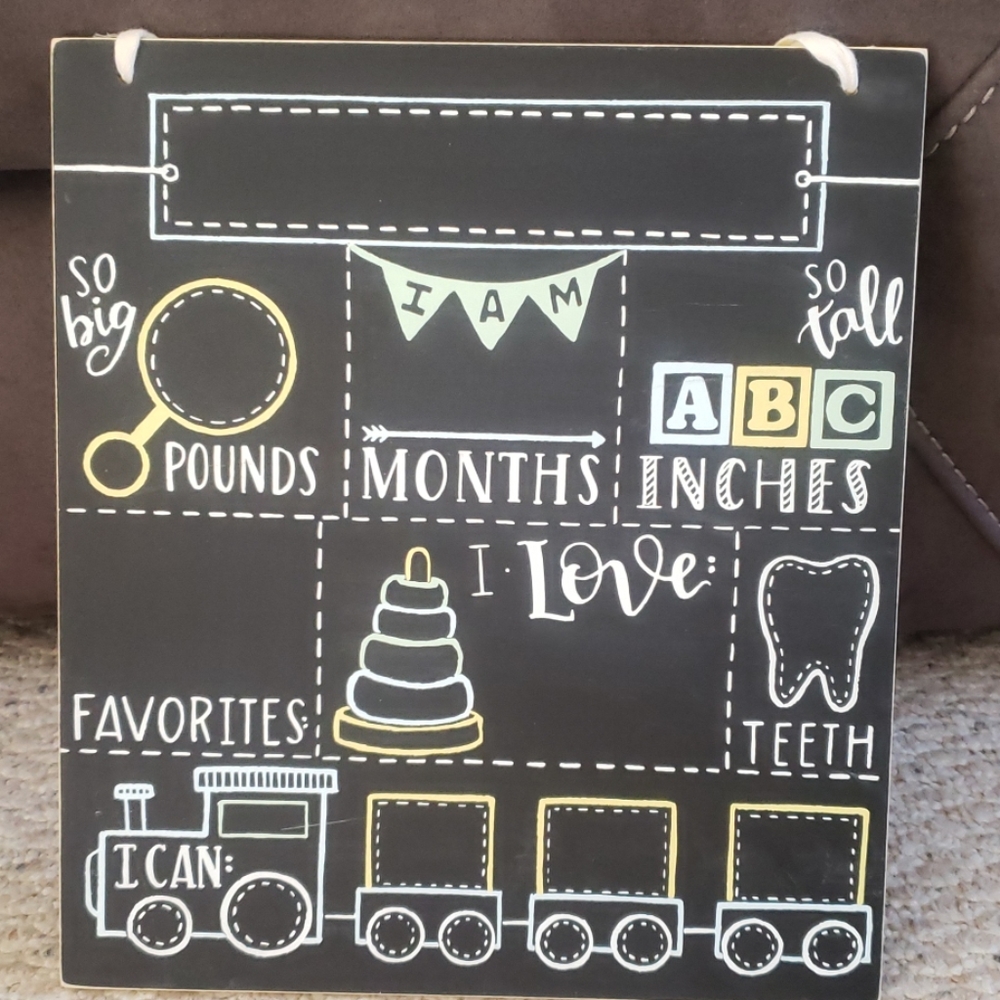 Baby milestone board